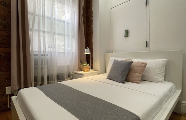 Hotel and the City-Midtown - Photo 9