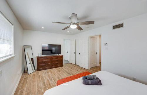 Stunning Dallas Home w Beautiful Yard Big Groups - Foto 18