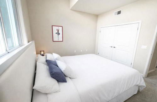 Luxury Residence Loft 3 Beds with Pool and Gym - Photo 11