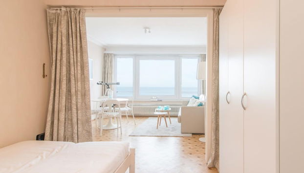 Frontal sea View Studio Apartment in Ostend - Foto 3, Habitación