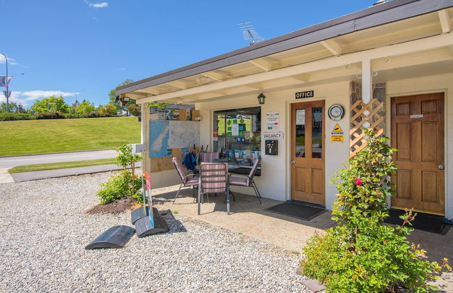 Alpine Motel - Photo 3