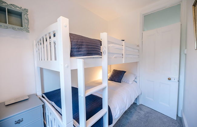 Bonheur, 16 Bartholomew Green, Southwold - Photo 8