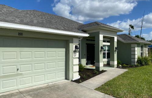 Gone Coastal! Large Heated pool home 30 min from beaches! - Foto 50