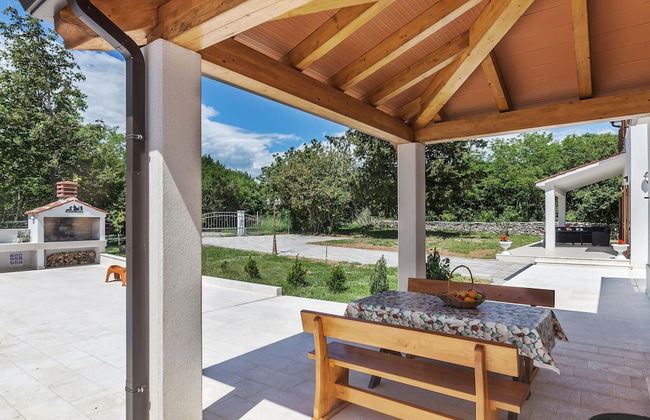 Large Holiday Home With Swimming Pool - Foto 25