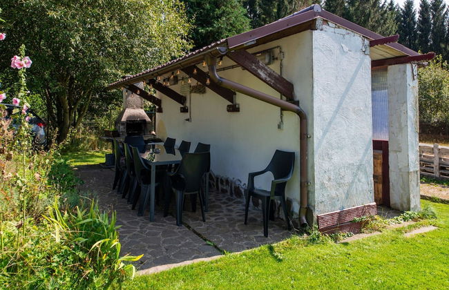 Spacious Villa With Tennis - Photo 29