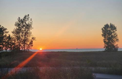 Riverside Retreat - Photo 26