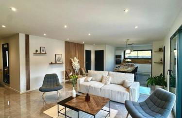 La Charmésienne - Modern villa with pool - Photo 2