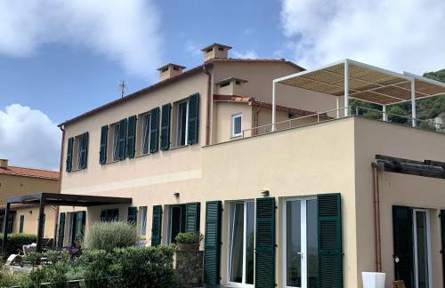 Incanto sul mare con enorme terrazza e piscina - Foto 4