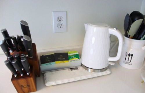 Cute and Cozy Comfy Birds Junior Cottage - 1 mile to Dwntn Ocean Springs, near Beach with Golf Cart - Foto 20