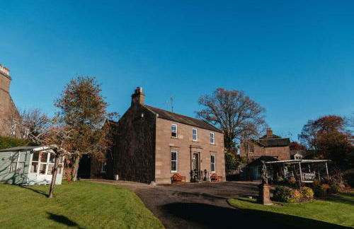 Large Holiday Home perfect for family gatherings - Photo 1