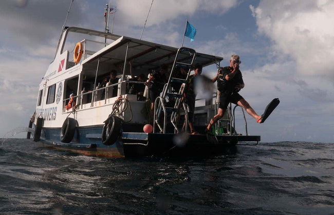 Buceo en el Parque Marino de Phi Phi - Foto 5