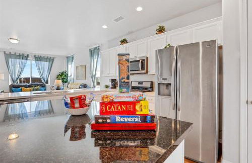 Beautiful Newly Built Home with Central AC - Foto 37