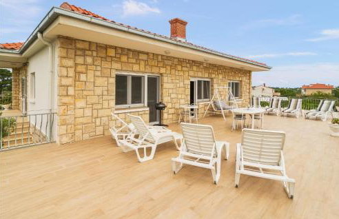 Stunning Apartment In Gornje Selo - Foto 2