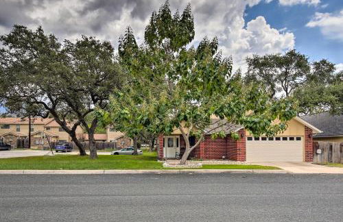 Family Retreat about 1 Mi to Hill Country Mile! - Foto 36