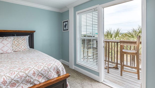 Dune Top by Tybee Vacation Rentals - Foto 3, Habitación