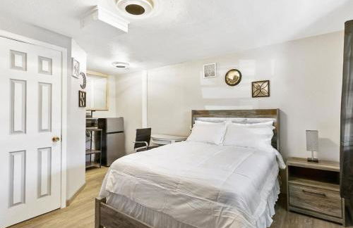 Charming Retro Property 6 - Photo 2