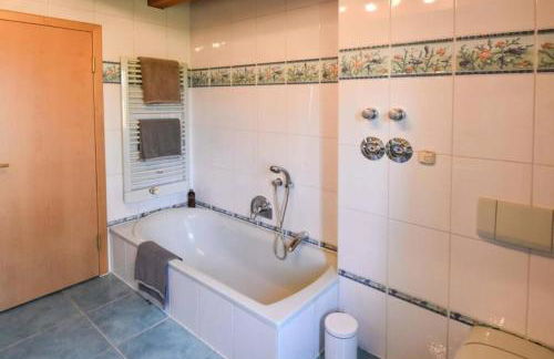 Charmante Chiemgauwohnung - Foto 14