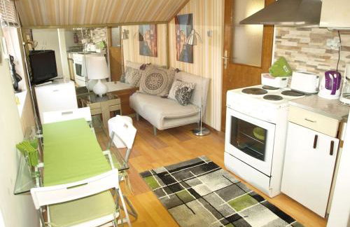 APARTMENT " Studio Green " free parking, self check-in - Foto 33