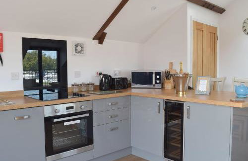 Derby's Loft - Photo 4