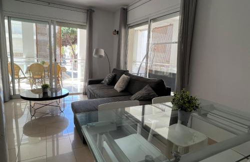 SOLIMAR 10 SALOU Solo FAMILIAS con Parking y piscina - Foto 24