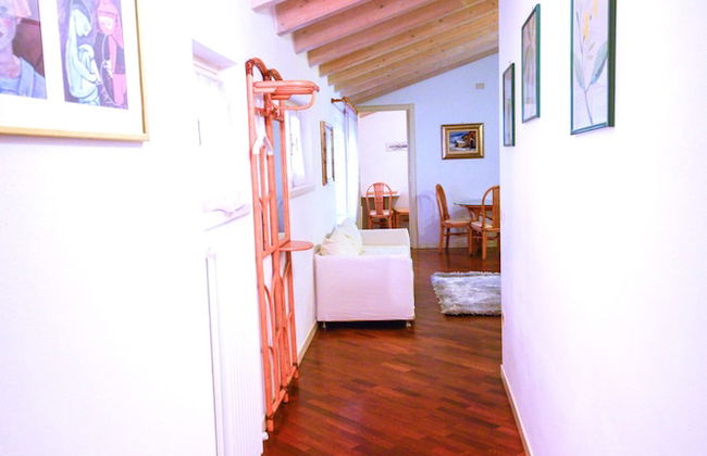 Queen of the Lake - Foto 51