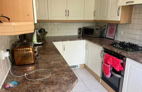 4 BRD House, with Double Parking - Photo 26