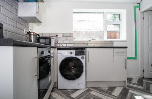 Modern 4BR Home in Dudley - Foto 17