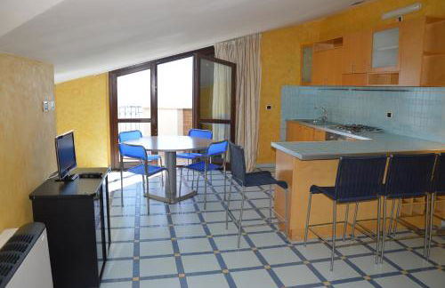 Mansarda Fronte Mare con servizio spiaggia incluso a Roseto degli Abruzzi - Foto 9