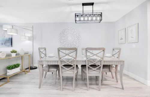 Stylish Villa Near Disney & Universal - Foto 12