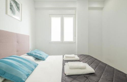 Modern, Stylish Apartment with balcony - Photo 30