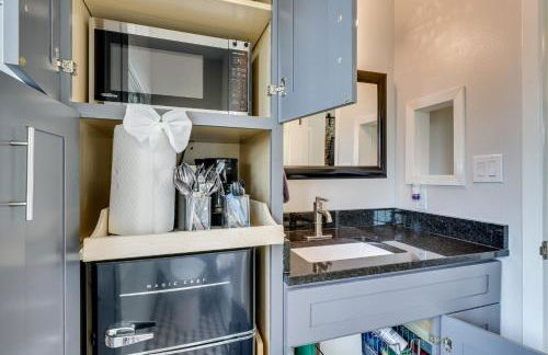 Convenient Couples Retreat 3 Mi to Dtwn Austin! - Foto 14