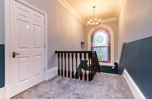 St Johns, Wakefield - Self check in & free parking - Foto 40