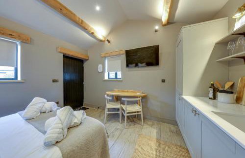 Brook Bottom Farm luxury apartments and Farmhouse - Photo 31