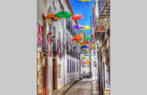 Fabulous refurbished apartment above private villa - Foto 5