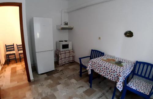 Glyfada's Family Apartment - Photo 35