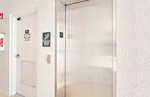 2BR Condo On Venice Island - Minutes To Beaches - Foto 37