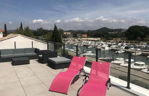 SUPERBE VILLA VUE MER JUSQU'A 14 COUCHAGES La LONDE LES MAURES Entre HYERES et Le LAVANDOU 4 Etoiles PISCINE CHAUFFEE - Foto 7