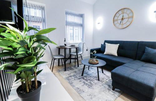 Modern 1-Bed Apartment in Buckinghamshire with Free WiFi, Parking & Garden - Foto 58