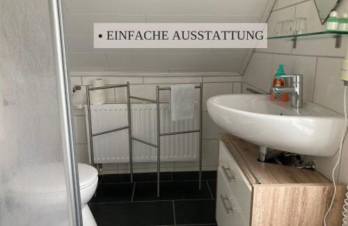 Haus Krabbe Apartments, zentral gelegen zwischen Bremerhaven und Cuxhaven, Hunde kostenfrei willkommen, hauseigene kostenfreie Parkplätze, Unterstellmöglichkeit für Fahrräder und E-Bikes - Foto 42