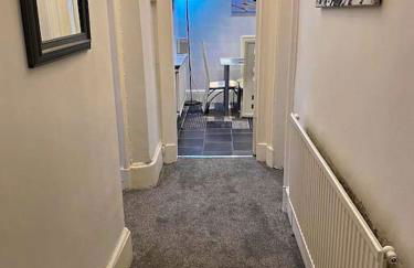 Paisley Pad Glasgow Gateway second floor flat - Foto 11