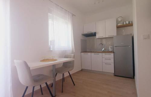 Apartments M & L Murter - Photo 8