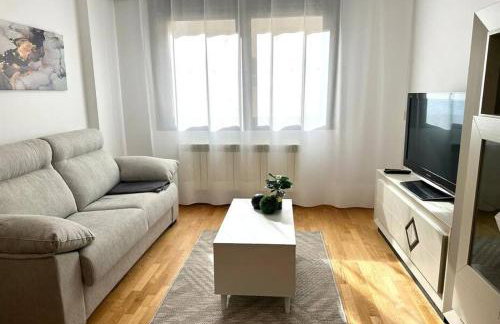 Studio 14 + garaje incluido. Nuevo, elegante, acogedor. - Foto 13
