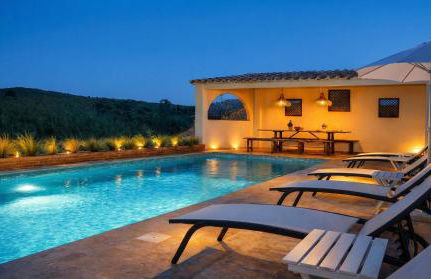 Masia La Morera autenticidad renovada 100 porcien a 10 minutos de Sitges en coche 12 huespedes Piscina Aire Aconc 6 Suites Apertura 15 Julio 2025 - Foto 2