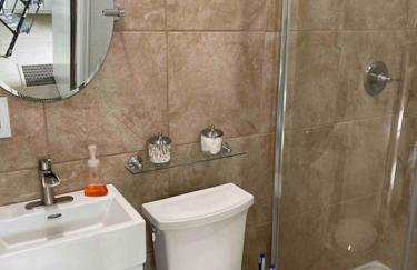 This little house close to hospital,downtown & CFD - Foto 35