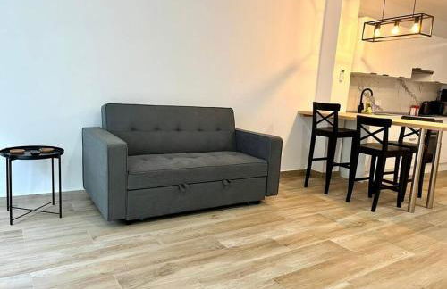 Modern and central independent apartment - Photo 13