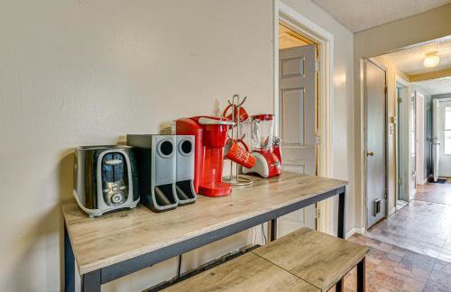 3 Mi to Dtwn Fort Wayne Home with Deck and Yard! - Foto 14