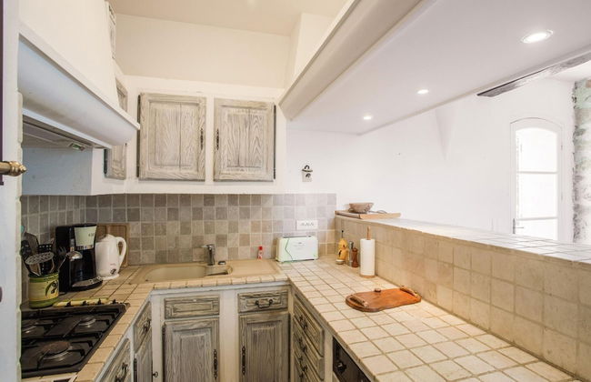 Chateau in Lorgues With Pool & Vineyard Views - Foto 11