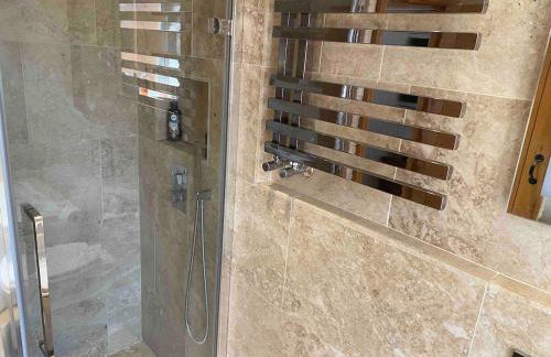 4 Bedroom Detached House in great location - Foto 12