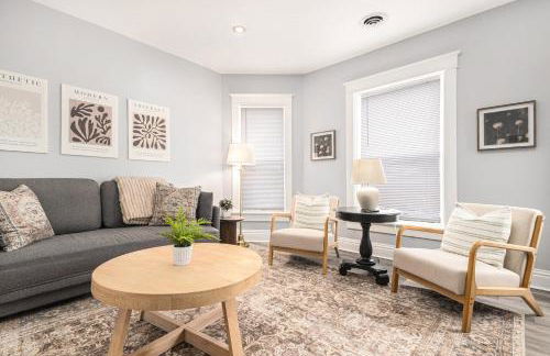 Remodeled Washer Dryer Mins to Beach & Downtown - Foto 1