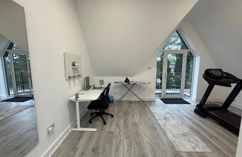 Luxurious New Home Near Airport - Foto 53